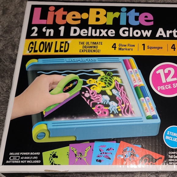 Lite-Brite 2 n 1 Deluxe Glow Art - Picture 1 of 3